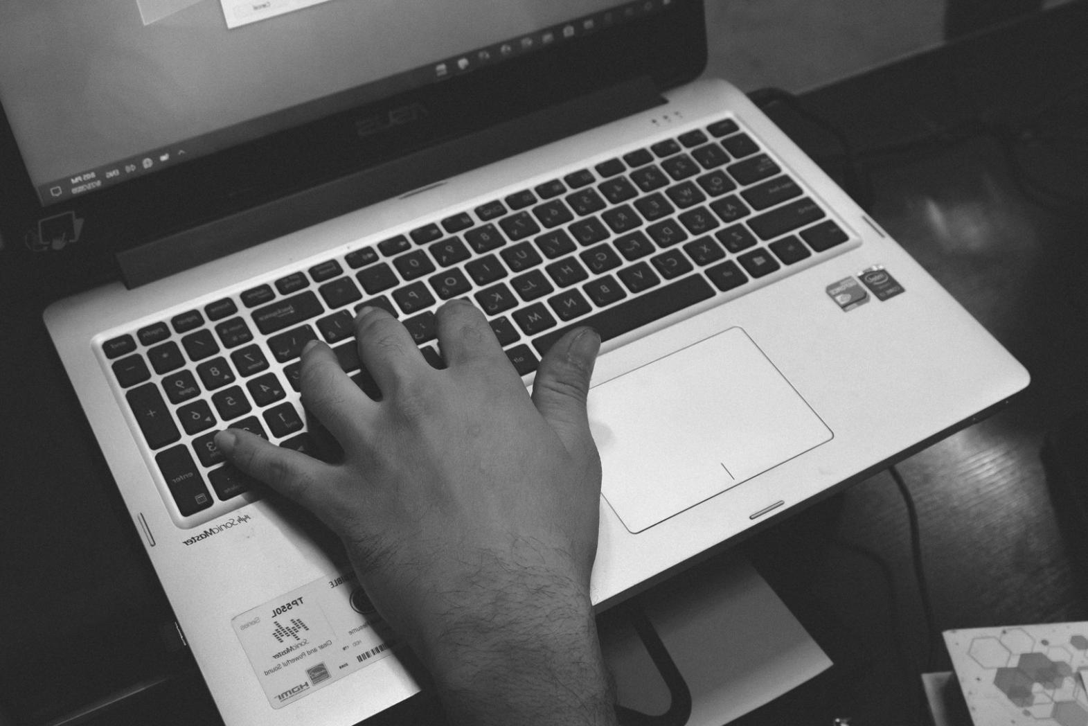 Interface d'application de gestion budgétaire sur tablette